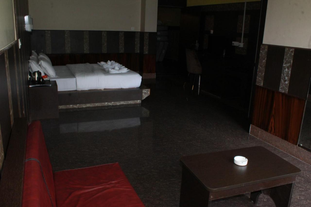 Hotel Subhashree גנגטוק מראה חיצוני תמונה